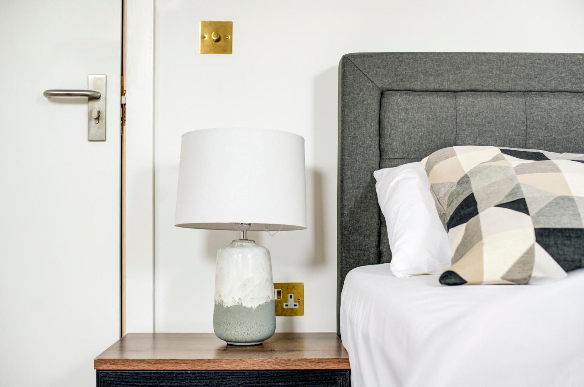 Апартаменты Luxury 3 Bedroom Prime Marylebone Лондон