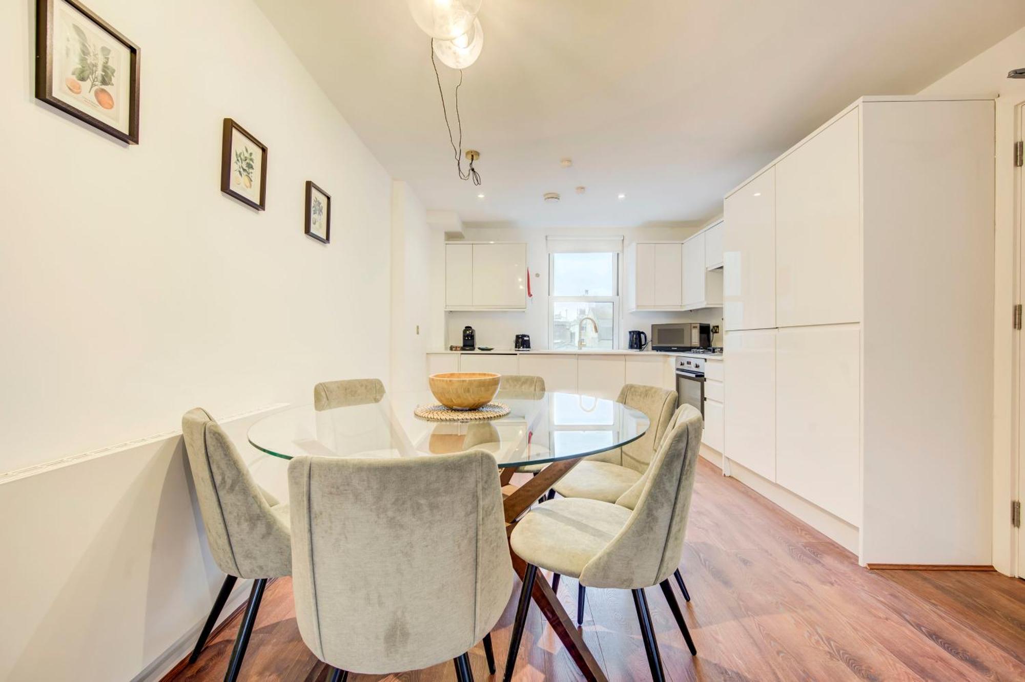 Luxury 3 Bedroom Prime Marylebone * Лондон